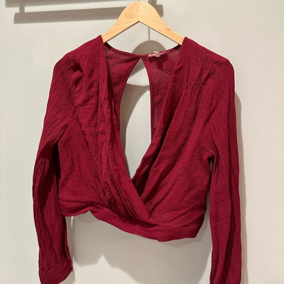 Urban Outfitters Crop Top Burgundy Crossed Crop Top EUC - Picture 1 of 2